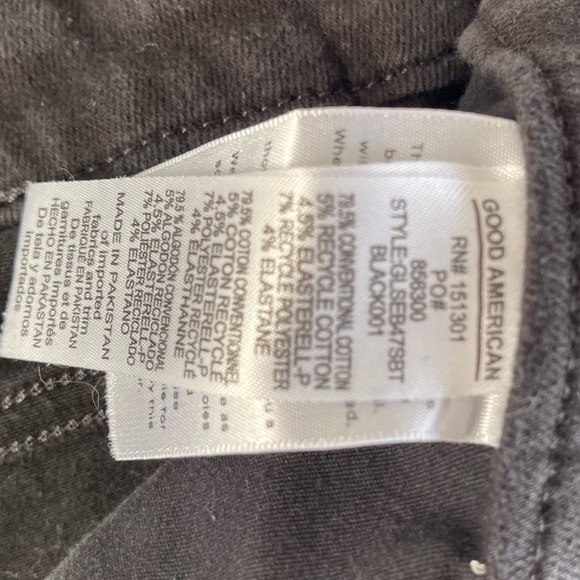 Good American Ankle length, straight, button front, gently used black jeans - Picture 7 of 7